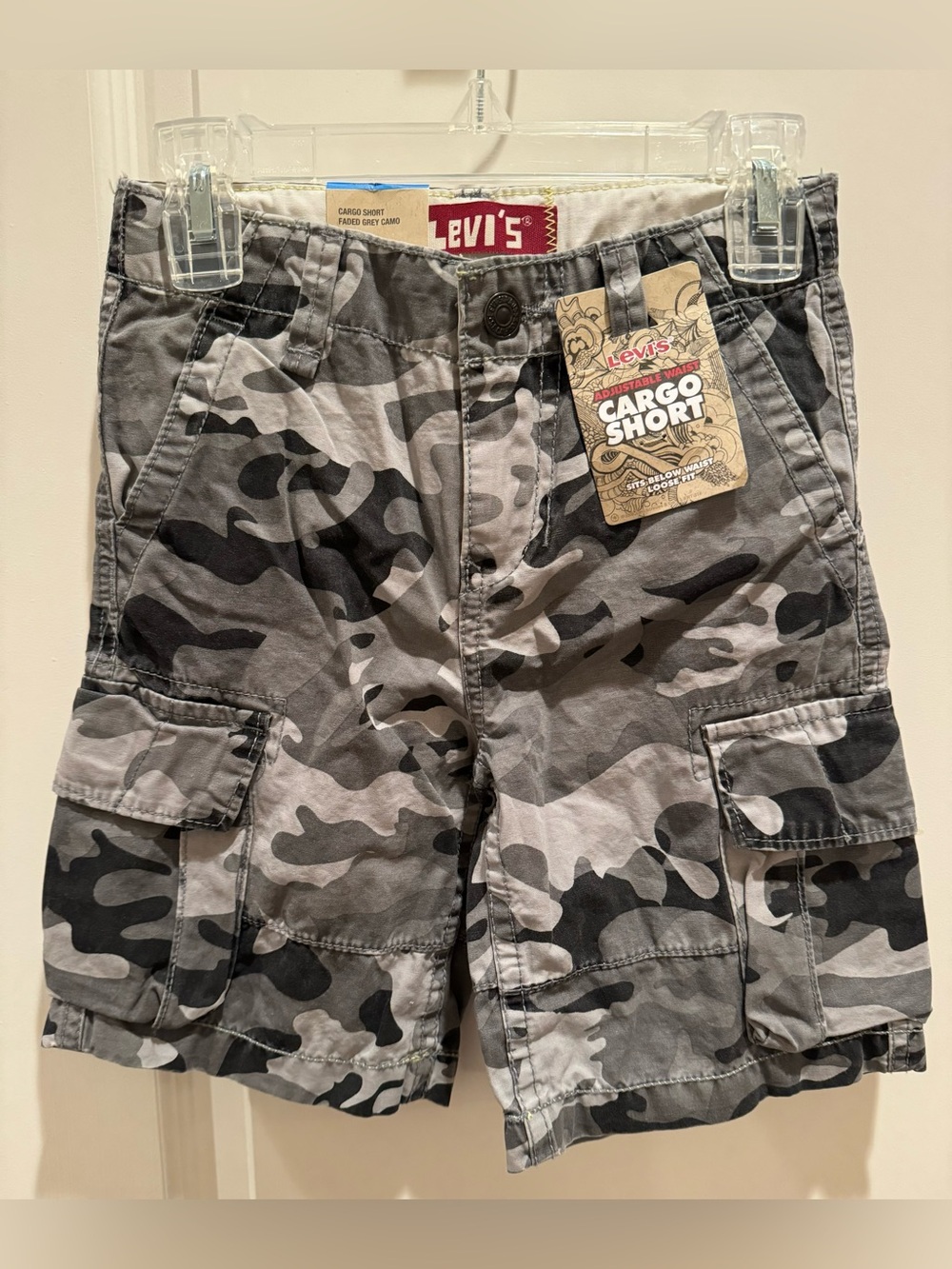 Boy’s Levi’s Faded Gray Camouflage Cargo Shorts - Size 4 - New with Tags